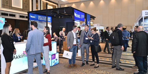 Tissue World visitors meeting exhibitors